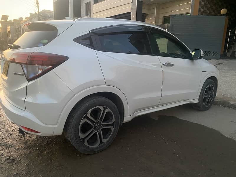 Honda Vezel 2015 6