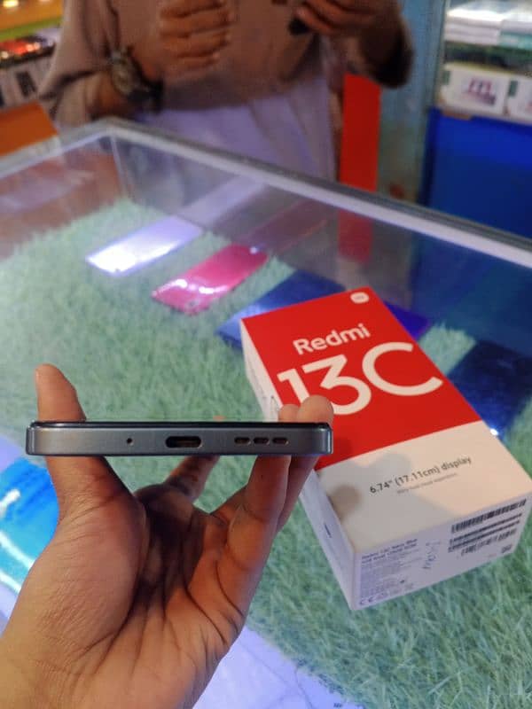 Redmi 13c - 4/128gb - 10 month warranty - Urgent Sell 4