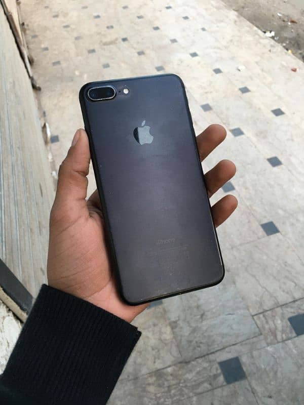 iphone 7 plus pta approved 32 gb 3