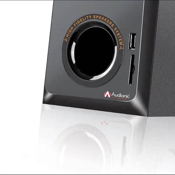 Ad7000 Audionic 1