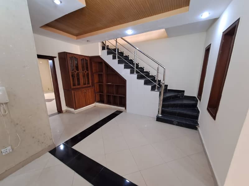 10 marla house available for rent in bahria town phase 3 5