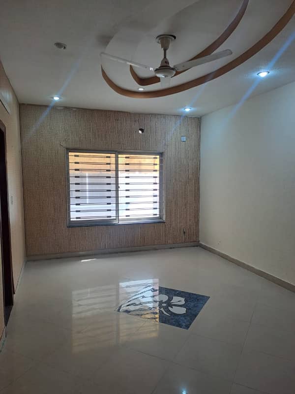 10 marla house available for rent in bahria town phase 3 18