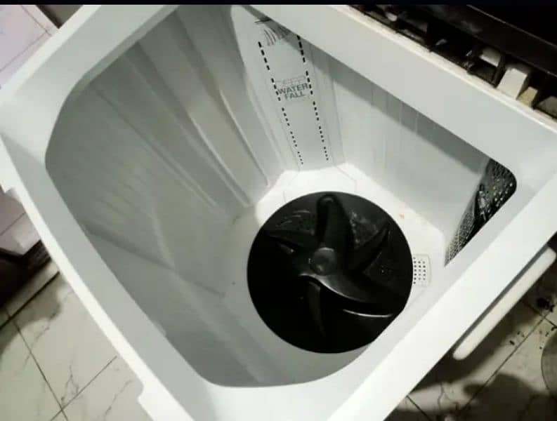 Dawlance DW-9100C Washing Machine in Very Good Condition 1