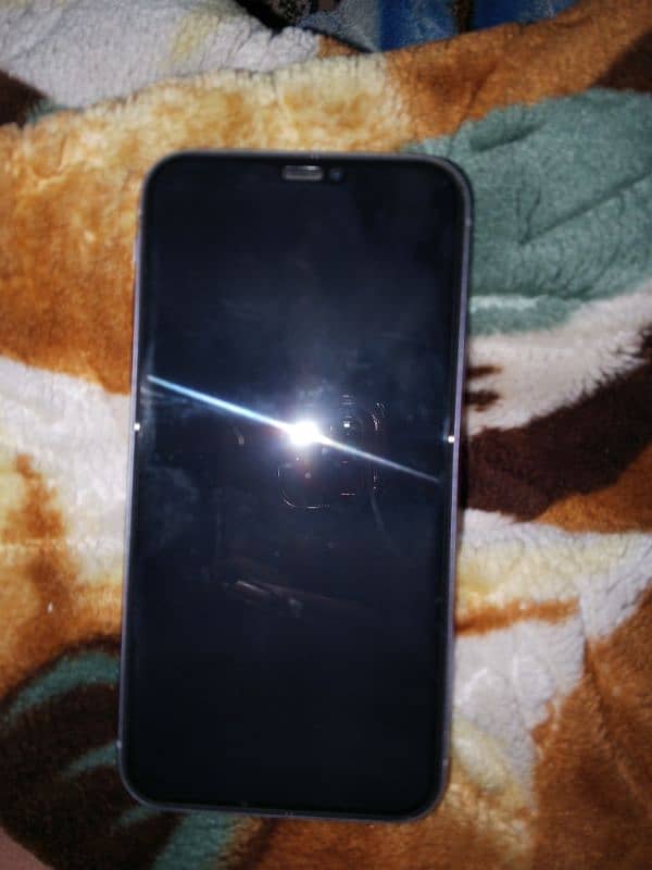 iphone 11 128 gb 10 by 10 condition hai 7