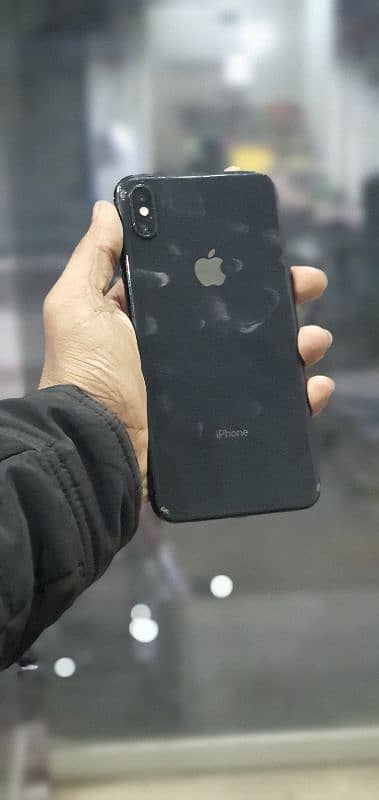 iphone xs max pta approved 64gb 0