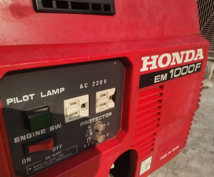 honda Generator EM 1000f  Ac 220 dc 12V 1