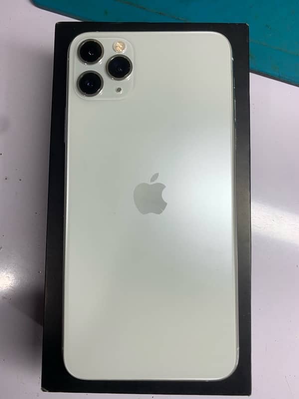 iPhone 11 Pro Max 0