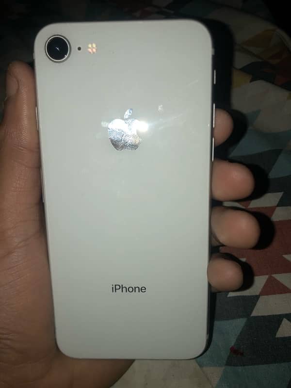 IPHONE 8 in good condition 60 FPS pubg smith extreme graphics 3