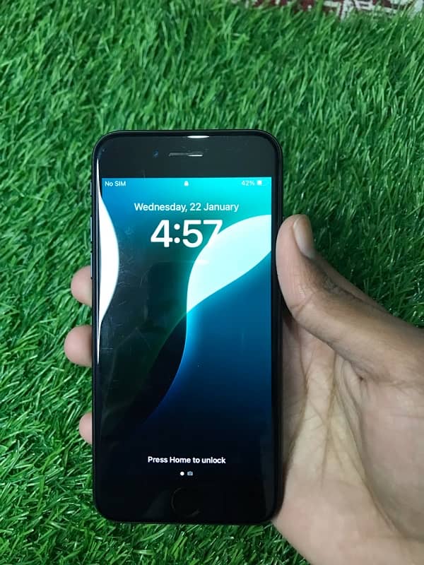 I phone se2020 2nd generation (64gb) non pta only sale 2