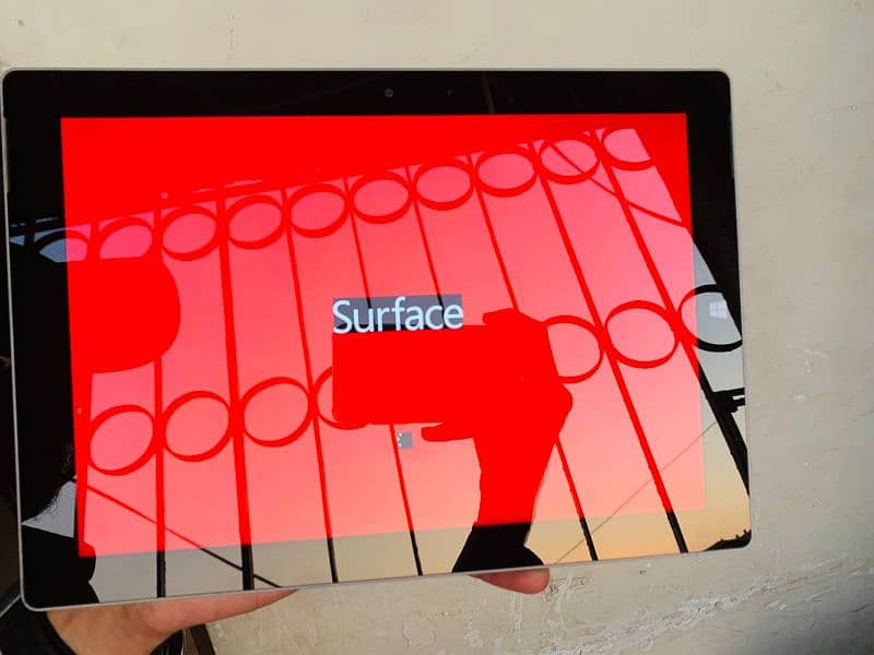 Microsoft Surface 128/4 1