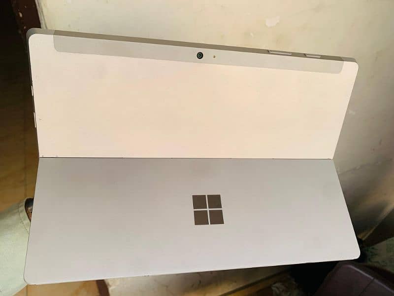 Microsoft Surface 128/4 5