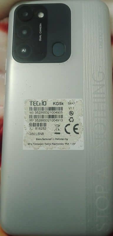 Tecno spark 8c 1