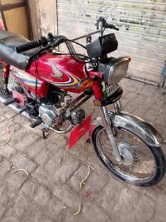 Honda CD 70 for sale 2014 my call WhatsApp 0327=95=83=575