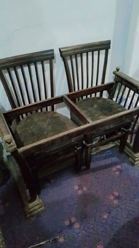 Dining table without Glass Good Condition 0