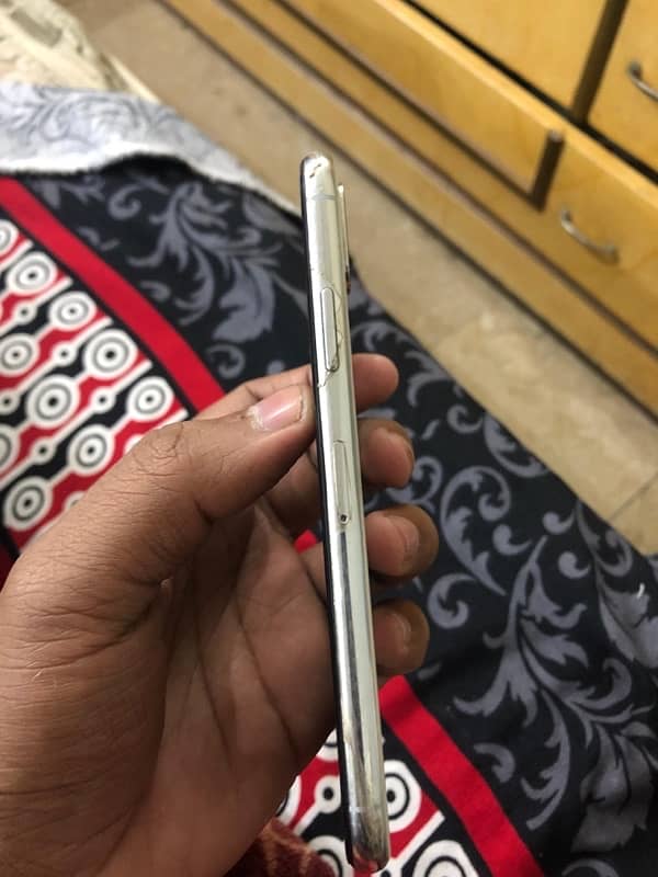 IPhone X Non PTA 5