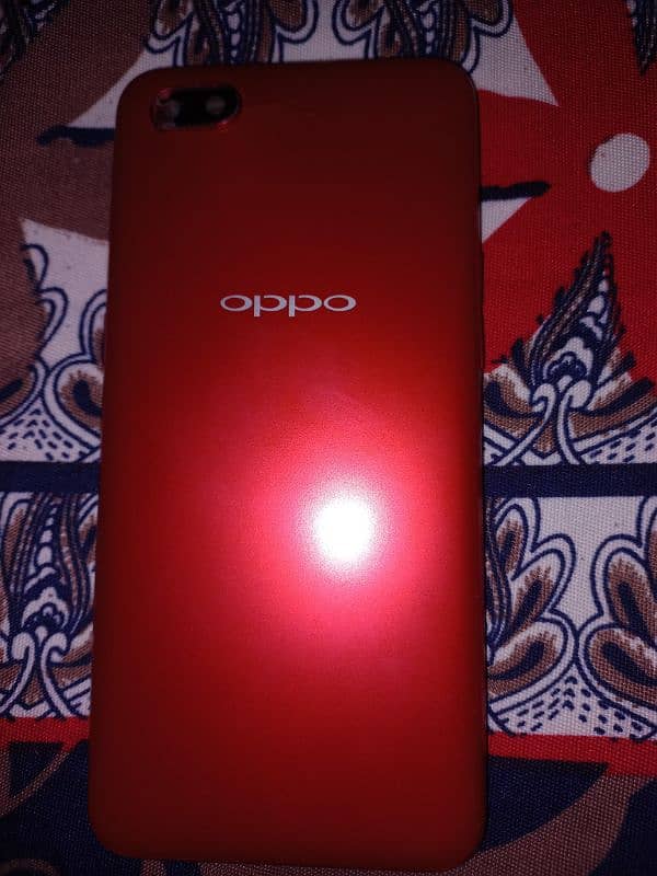 oppo 2 gab ram 32 gb memory munasib qeemat me contact 03245807357 1