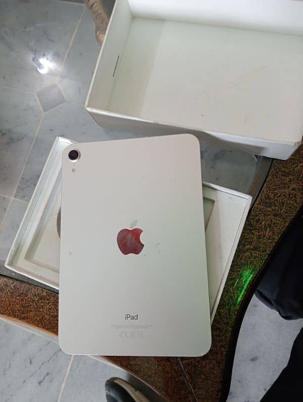 ipad mini 6 Gold color 3