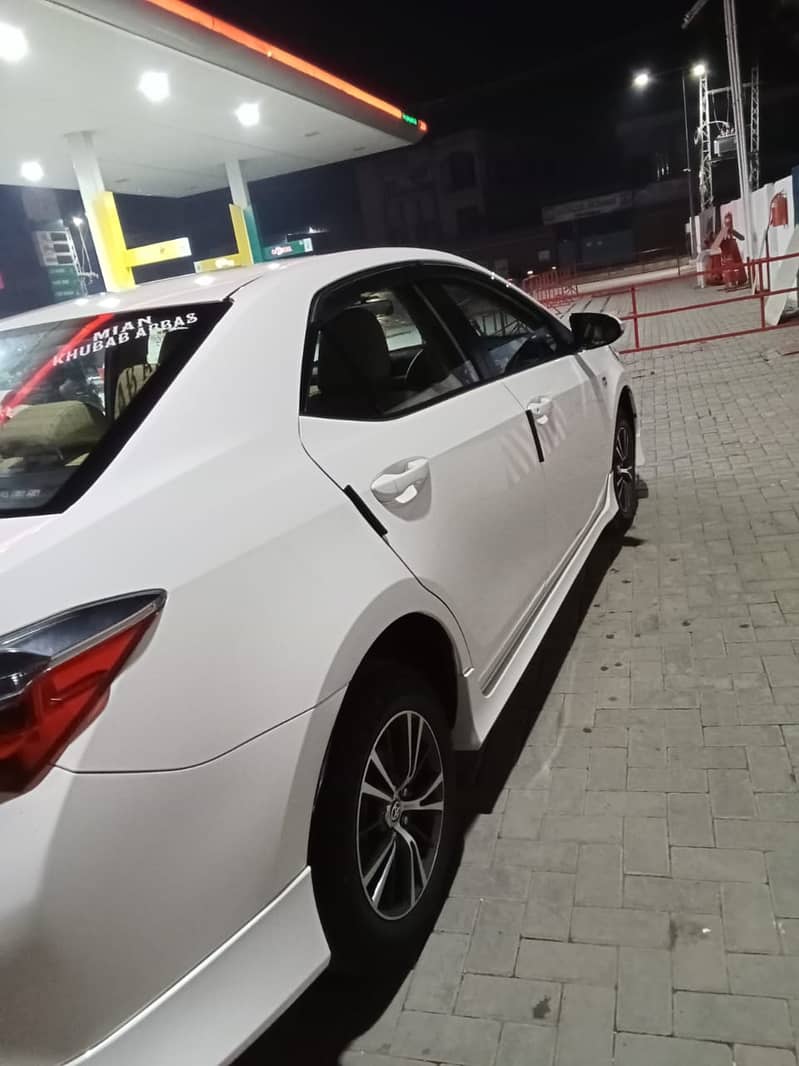 Toyota Corolla Altis 2021 4