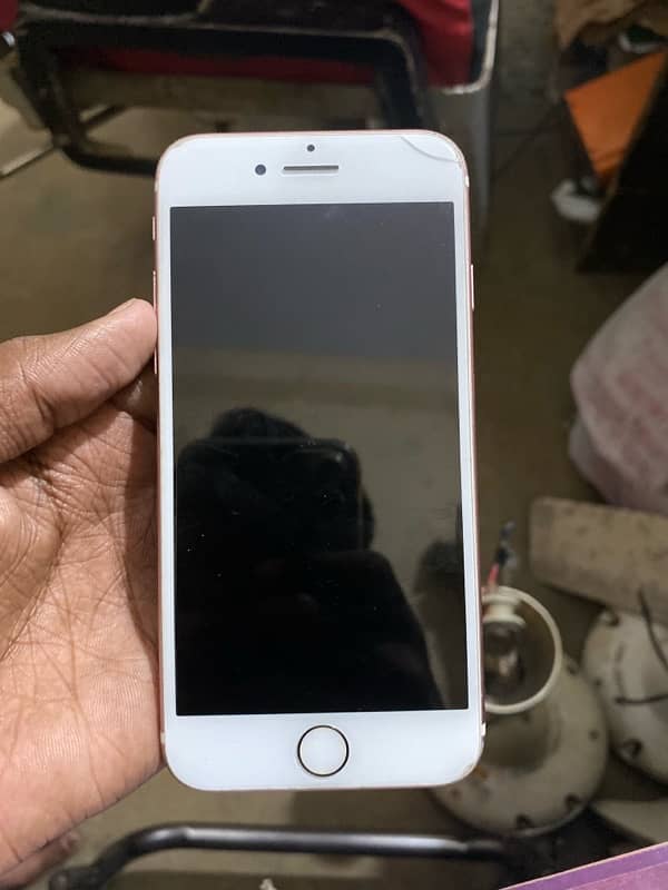 iPhone 7 non pta jv 32 gb  only content by WhatsApp number:03112877401 1