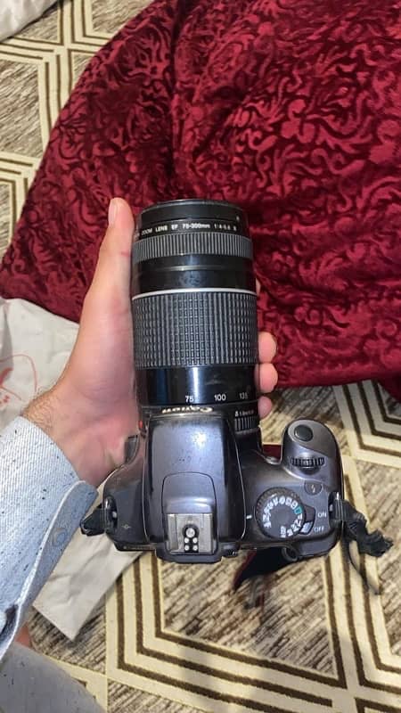 canon EOS1100D with 75-300mm lens 0