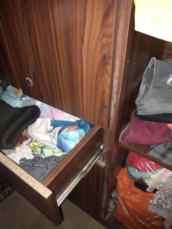 kids cupboard in good condition 4