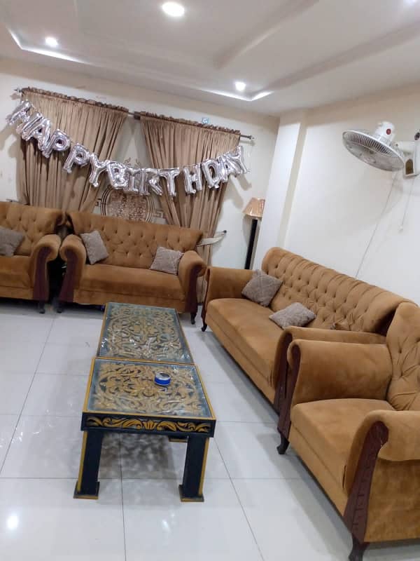 Two bedroom phr day Short Time flats available Bahria Twon 0