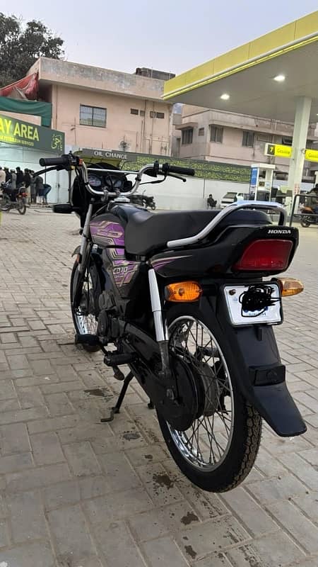 HONDA CD 70 DREAM 1