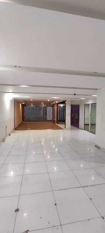 gulberg Zafar Ali ground floor commercial main Road ideal location any work 0