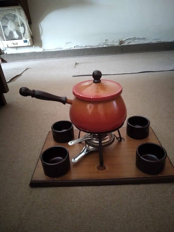 Fondue set 3