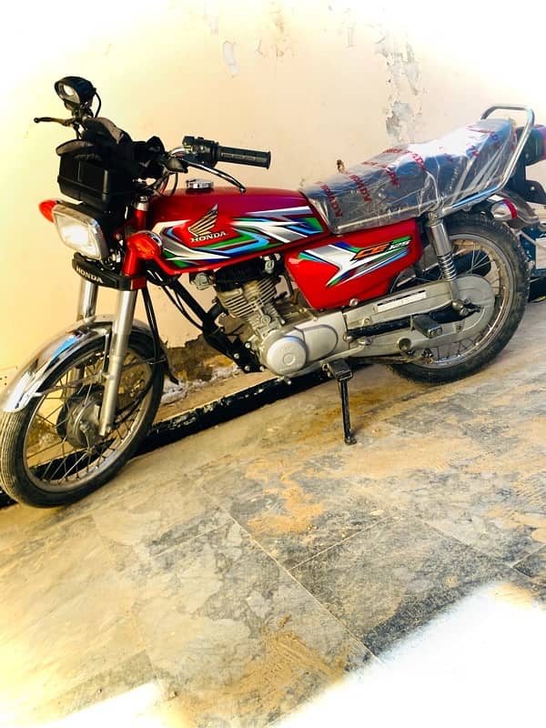 HONDA CG 125 2023 MODEL 10 by 10 0