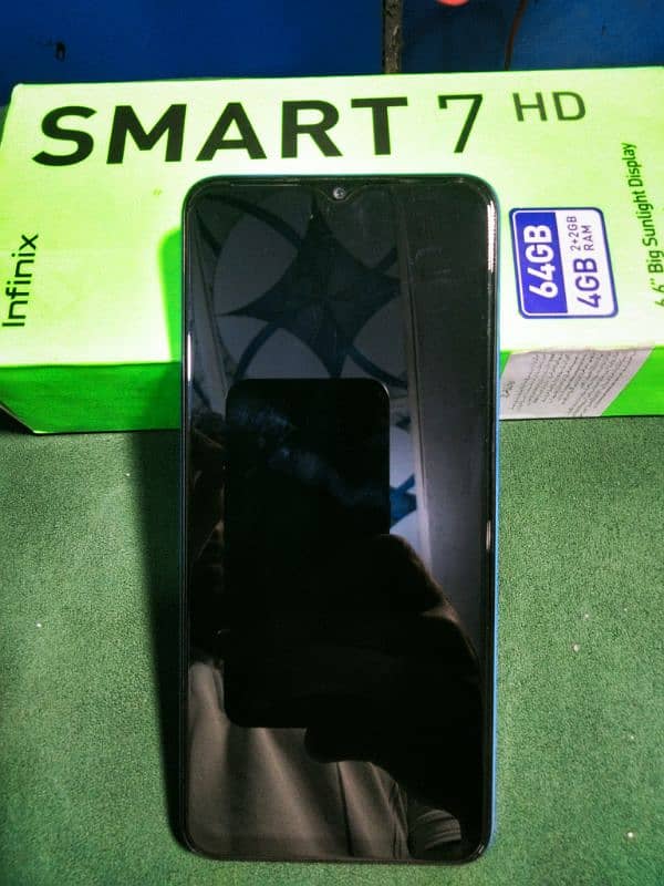 Infinix smart 7 hd 4/64 2