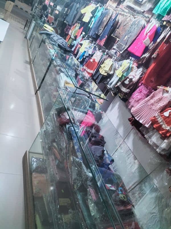 Mirror Counter cosmetics, garments and medical store 4