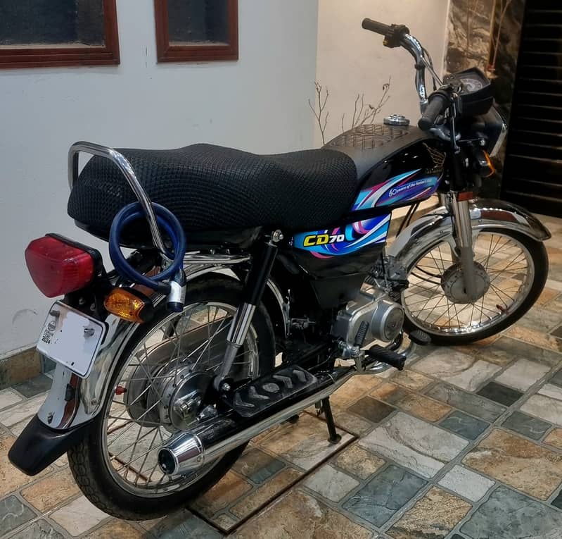 Honda | CD70 | Jul-2024 Black (10/10 condition) 2