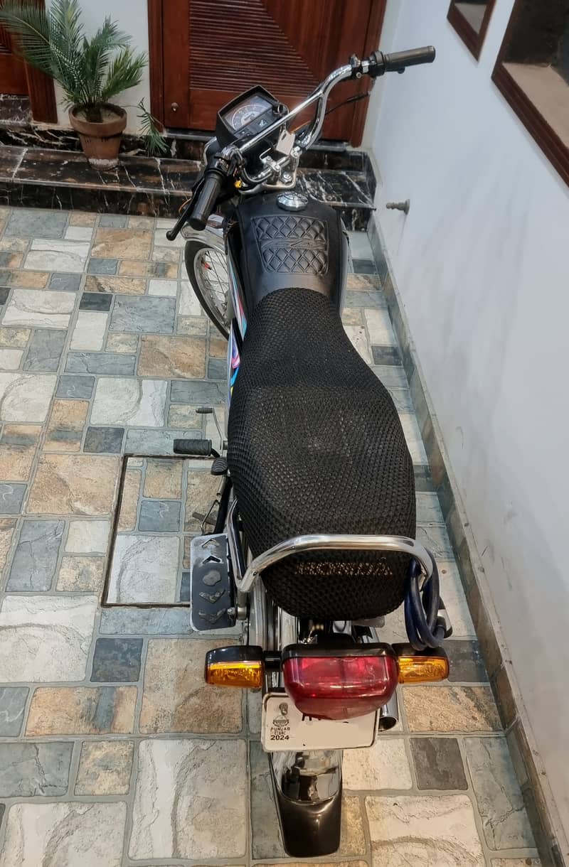 Honda | CD70 | Jul-2024 Black (10/10 condition) 4