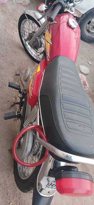 Honda 125 2021 model urgent sale. . . . 1