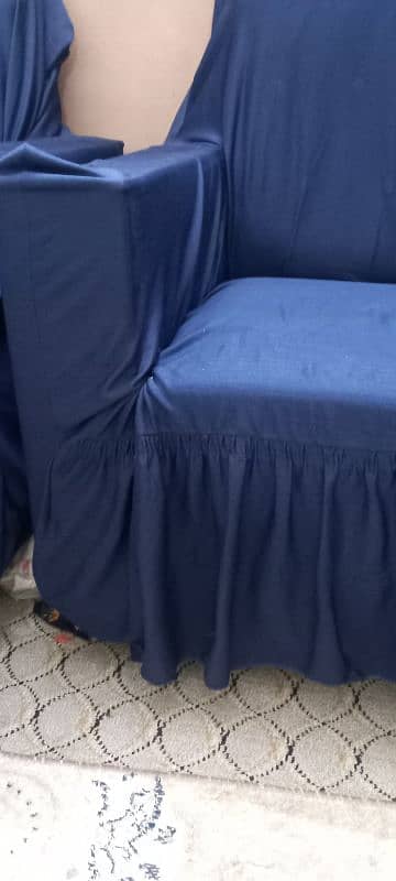 blue colour sofa slitely used 10/10 with blue covers 6