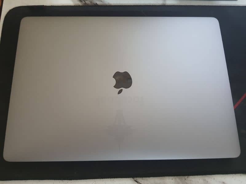 Macbook Pro 2019 15 inch 32 Gb 512 High end variant 2