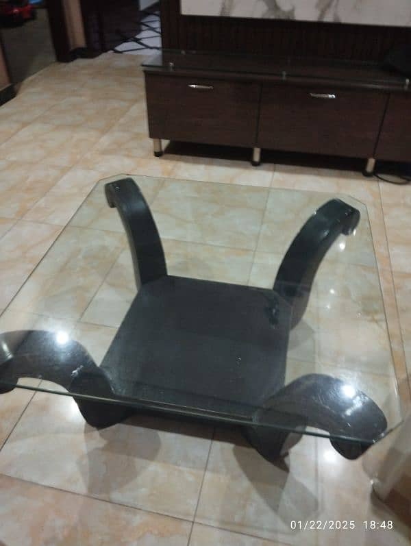 Center table size 3ft x 3ft with 12mm Glass 0