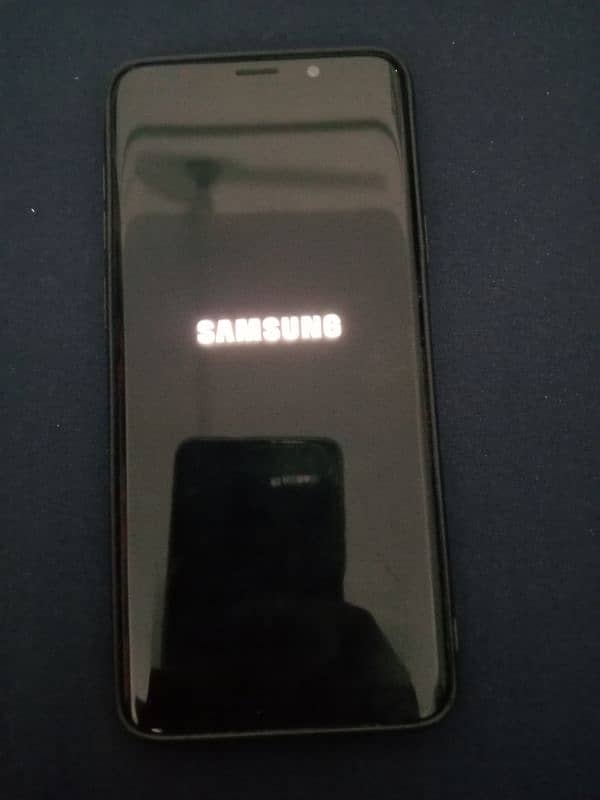 Samsung s9 plus phone is in very good condition 1