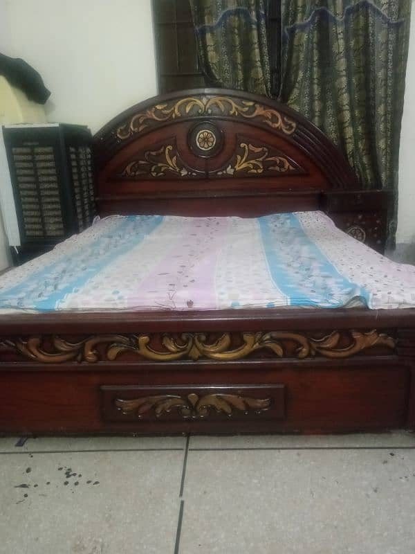 For Urgent Sal Double Bed medum Size with 2x Sid tabl Mob=0311-0327691 2