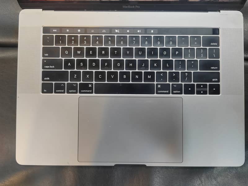 MacBook Pro 2017 Touch Bar - 16GB RAM, 512GB SSD - Excellent Condition 8