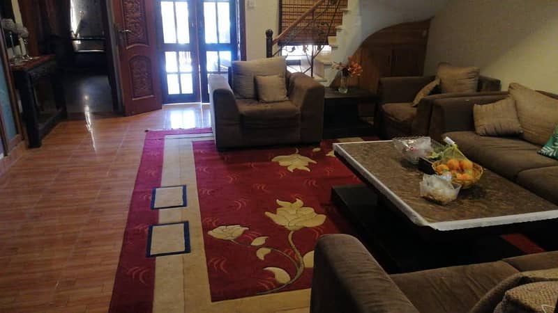 10 Marla Single Story House Available For Rent in Gulraiz 3