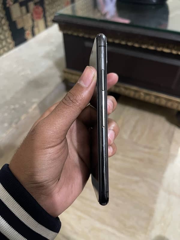 Iphone X 64GB PTA Approve 4