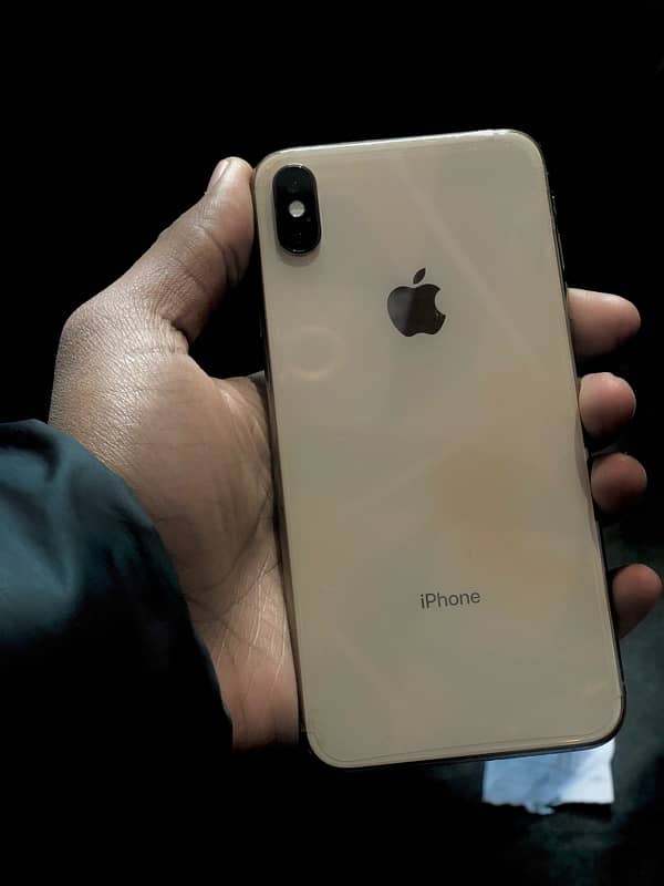 iphone xs max 1