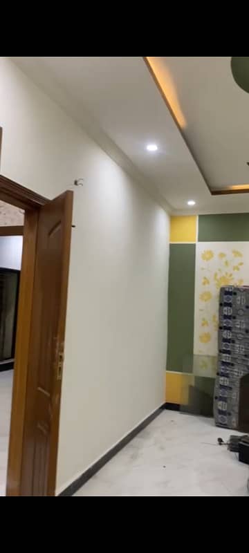 Iqbal Town : Flat For Rent For Office 10