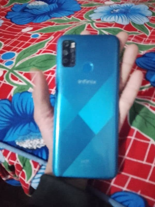 Infinix hot 9 play 4/64 5