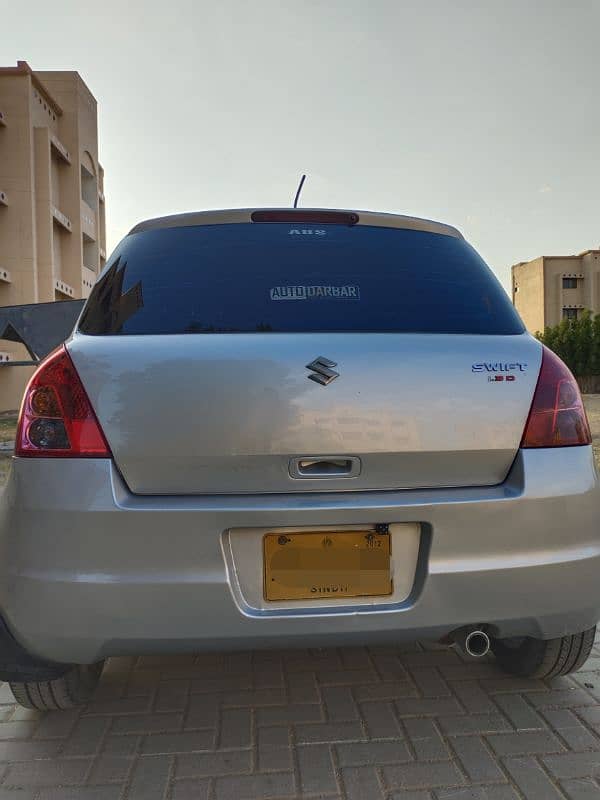 Suzuki Swift 2012 DLX 4