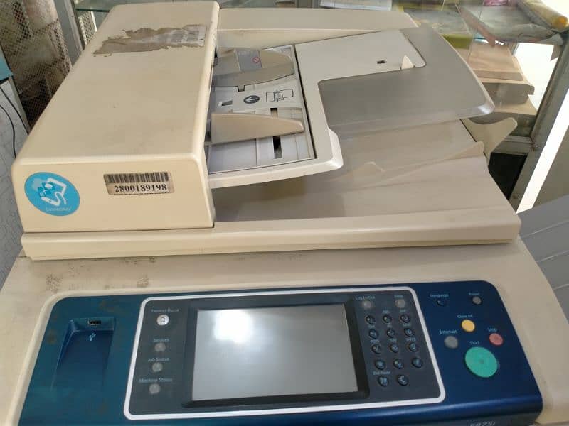 photocopy machine look like new 0