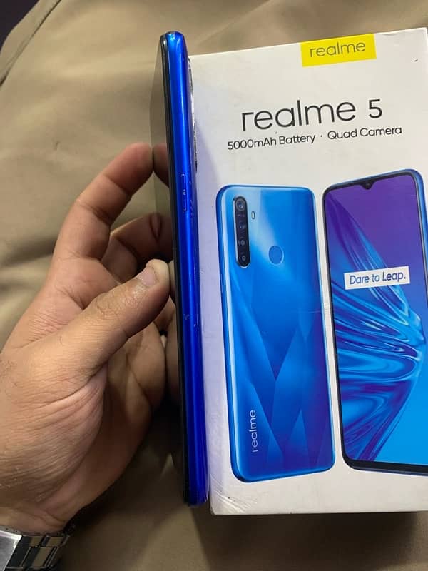 realme 5 4