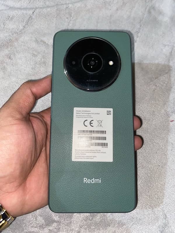 redmi A3 - 4/64 gb with box & charger 0